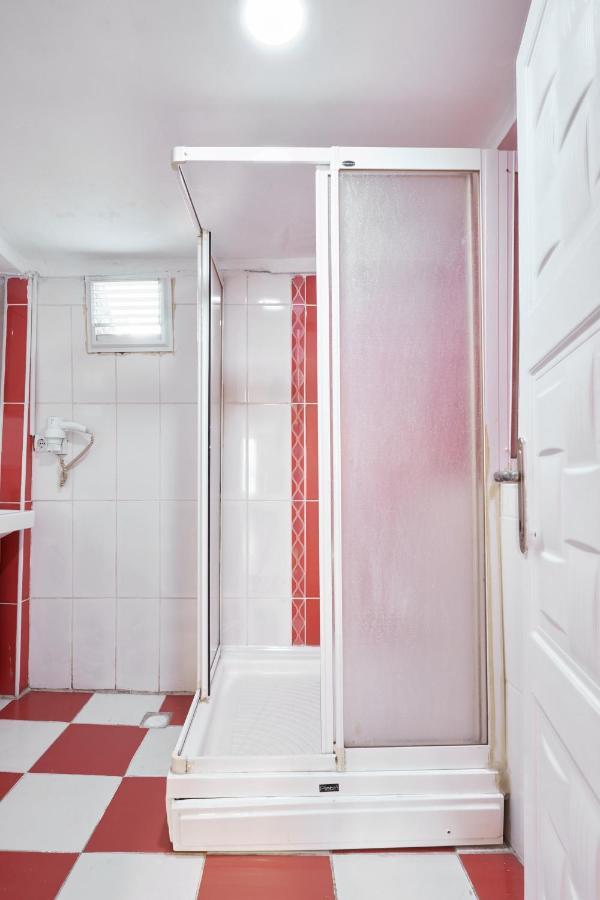 Central Suites Taksim Istanboel Buitenkant foto