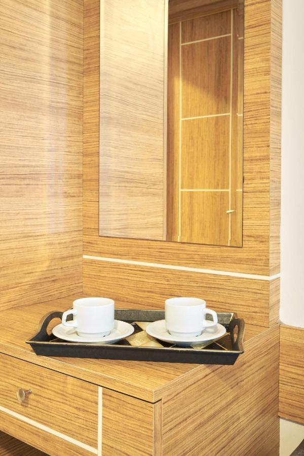 Central Suites Taksim Istanboel Buitenkant foto