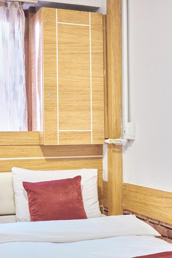 Central Suites Taksim Istanboel Buitenkant foto